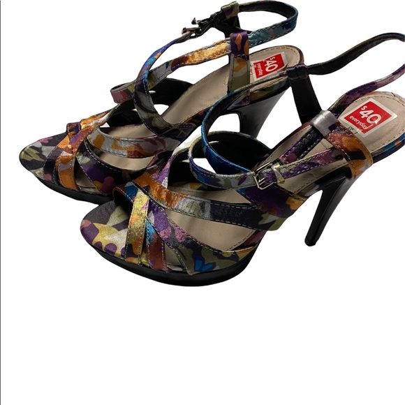 Olsenboye Strappy satin heels - Picture 4 of 5